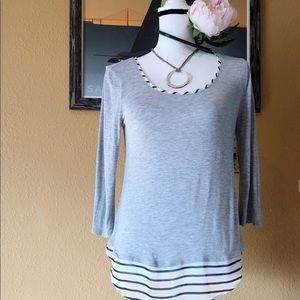 Ann Taylor Mock-Layer Top | Small | Light Gray